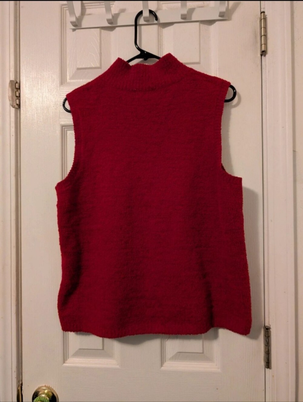 Christopher & Banks Women’s Large Red Fuzzy Full Zip Sweater Vest Cozy - Picture 3 of 6